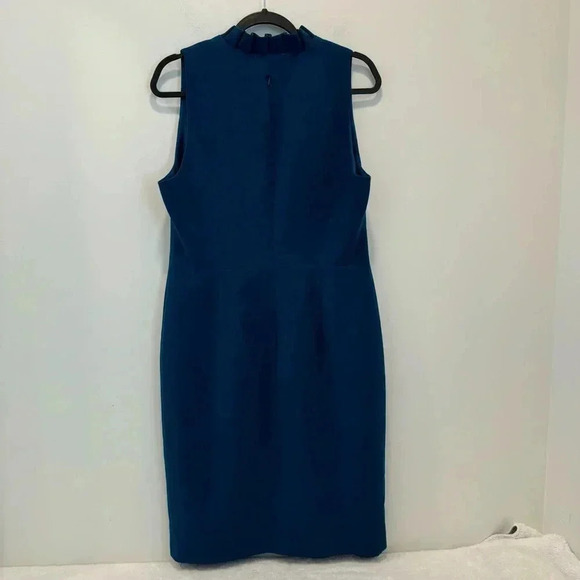 BLACK HALO
V-Neck Knee-Length Dress size 12 - Picture 7 of 13